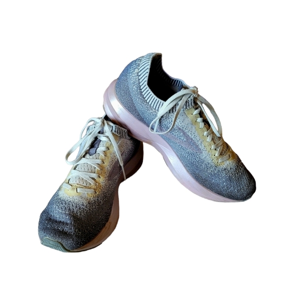 Brooks Levitate 2 DNA AMP Womens Running Shoes Size 11 Pastel Colors - Picture 1 of 12